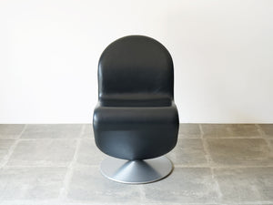 ヴェルナーパントン チェア レザー Verner Panton system1–2-3 Chair パントンの椅子の正面やや上から