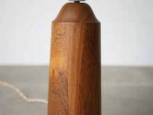 画像をギャラリービューアに読み込む, Danish Design Teak Rosewood Table Lamp デンマークデザイン ローズウッド チーク ビンテージライト サイドランプ  北欧ヴィンテージ  テーブルランプの木目
