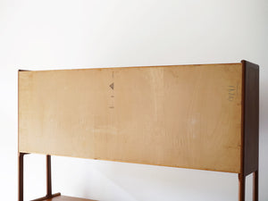 ハンスJウェグナーのサイドボート 棚 キャビネット Hans J Wegner Ry20 Sideboard cabinet 北欧インテリア デザイナーズ家具 サイドボードの裏側