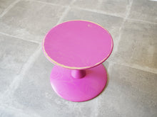 画像をギャラリービューアに読み込む, Nanna Ditzel “Trisse” Stool
