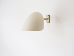 Danish design white brass Wall lamp デンマークデザインの白いウォールランプ 1030年代製ヴィンテージランプ 壁付け照明北欧 ランプの側面