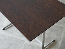 画像をギャラリービューアに読み込む, Arne Jacobsen Table with shaker frame Fritz Hansen アルネヤコブセン シェーカーテーブル ヴィンテージ フリッツハンセンのコーヒーテーブル 北欧デザイン デザイナーズテーブル テーブルの天板はウェンジ材
