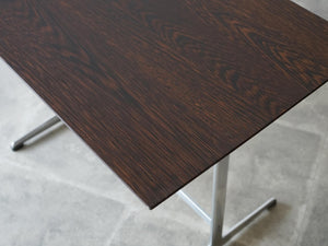 Arne Jacobsen Table with shaker frame Fritz Hansen アルネヤコブセン シェーカーテーブル ヴィンテージ フリッツハンセンのコーヒーテーブル 北欧デザイン デザイナーズテーブル テーブルの天板はウェンジ材