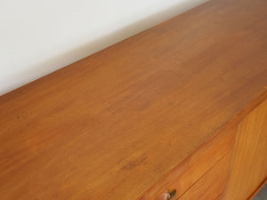 Hans J Wegner Johannes Hansen Sideboard ハンスJウェグナー ヨハネスハンセン 北欧ヴィンテージ マホガニーのサイドボードの天面
