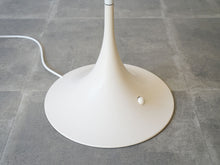 画像をギャラリービューアに読み込む, Verner Panton Panthella Floor Lamp Louis Poulsen製 ヴェルナー パントン パンテラ ルイスポールセン  フロアランプの土台
