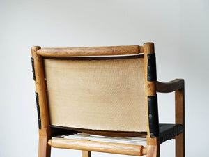 トーベ・レッダーセンの黒革のアームチェア 北欧デザイナーズチェア トーベ・キンド・ラーセン Tove Kindt-Larsen Tove Reddersen Unge Mennesker Chair 北欧チェアの背もたれの背面