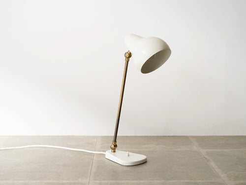 ヴィルヘルム・ラウリッツェンのテーブルランプ ビンテージ 白いスタンドライト Vilhelm Lauritzen Table lamp