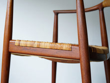 画像をギャラリービューアに読み込む, ザ・チェア ハンスJウェグナー ヨハネス・ハンセン製ヴィンテージチェア Hans J Wegner JH501 The Chair ウェグナーのアームチェアJH501の座面の側面
