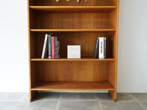 Hans J Wegner Ry8 wallunit bookcase ハンスJウェグナー 本棚 ウォールユニット オーク材の本棚 Ry8 RY Møbler ヴィンテージ 棚のディスプレイイメージ