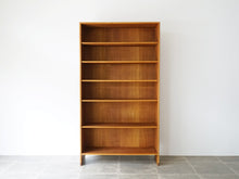 画像をギャラリービューアに読み込む, Hans J Wegner Ry8 wallunit bookcase ハンスJウェグナー 本棚 ウォールユニット オーク材の本棚 Ry8 RY Møbler ヴィンテージ 棚の正面
