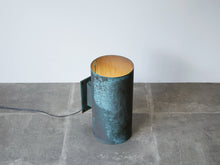 画像をギャラリービューアに読み込む, Danish design Copper outdoor lamp デンマークデザイン 屋外用ライト ブラケットライト 銅のヴィンテージランプ 壁面照明 ランプの点灯イメージ
