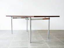 画像をギャラリービューアに読み込む, Hans J Wegner AT318 Andreas Tuck ハンス J ウェグナー 北欧ヴィンテージ ローズウッドダイニングテーブルの金属フレームと脚

