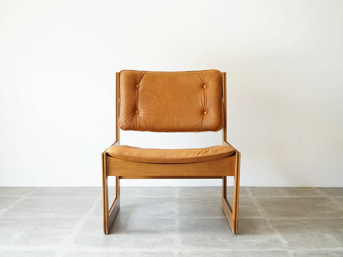 Grete Jalk Chair グレーテ・ヤルク オーク材とレザーのチェア 1960年代北欧ビンテージ 椅子の正面