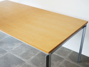 ポールケアホルム テーブル フリッツハンセン Poul Kjærholm PK55 Table Fritz Hansen PK55テーブルの天板はアッシュ材の天板の角