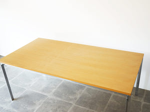 ポールケアホルム テーブル フリッツハンセン Poul Kjærholm PK55 Table Fritz Hansen PK55テーブルの天板はアッシュ材の天板 綺麗な木目