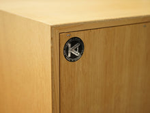 画像をギャラリービューアに読み込む, Børge Mogensen Wall unit of oak ボーエモーエンセン 本棚 ウォールユニット 収納棚 裏側にメーカーラベル
