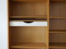 画像をギャラリービューアに読み込む, Børge Mogensen Wall unit of oak ボーエモーエンセン 本棚 ウォールユニット 収納棚 白い引き出し
