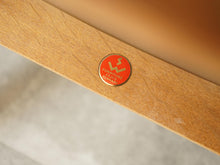 画像をギャラリービューアに読み込む, Nanna Ditzel Jørgen Ditzel Model 83 easy chair ナナ・ディッツェル&amp;ヨルゲン・ディッツェル モデル83 黒革のイージーチェア 椅子の裏面にSoren Willadsenのマーク
