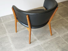 画像をギャラリービューアに読み込む, Nanna Ditzel Jørgen Ditzel Model 83 easy chair ナナ・ディッツェル&amp;ヨルゲン・ディッツェル モデル83 黒革のイージーチェア 椅子の後ろ脚
