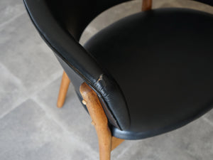 Nanna Ditzel Jørgen Ditzel Model 83 easy chair ナナ・ディッツェル&ヨルゲン・ディッツェル モデル83 黒革のイージーチェア 椅子のレザーに破れ