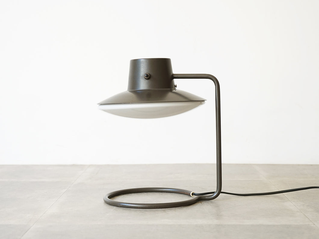 Arne Jacobsen Louis Poulsen Oxford Lamp アルネ ヤコブセン ルイス ポールセン オックスフォード 北欧ヴィンテージ テーブルランプ
