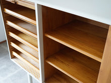 画像をギャラリービューアに読み込む, Danish cabinetmaker Tall sideboard
