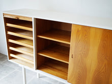 画像をギャラリービューアに読み込む, Danish cabinetmaker Tall sideboard
