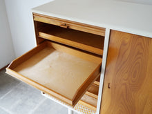 画像をギャラリービューアに読み込む, Danish cabinetmaker Tall sideboard
