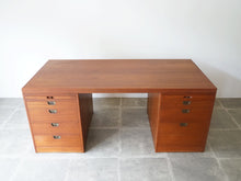 画像をギャラリービューアに読み込む, Børge Mogensen Model BM66 Desk
