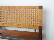 画像をギャラリービューアに読み込む, Hans J Wegner Getama ハンス ウェグナー ゲタマ  ダブルベッド 北欧ヴィンテージ チーク材 ベッド 籐編みのヘッドボード
