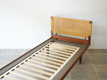 画像をギャラリービューアに読み込む, Hans J Wegner Getama ハンス ウェグナー ゲタマ  ダブルベッド 北欧ヴィンテージ チーク材 ベッド

