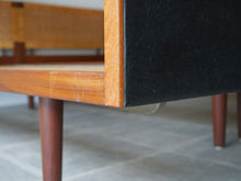 画像をギャラリービューアに読み込む, Hans J Wegner Getama ハンス ウェグナー ゲタマ  ダブルベッド 北欧ヴィンテージ チーク材 ベッドのフットボード
