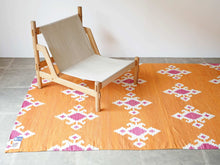 画像をギャラリービューアに読み込む, Danish Design The Rug Company Goodweave Orange Carpet Geometric Pattern オレンジカーペット 北欧デザイン 幾何学模様 ラグとイージーチェア
