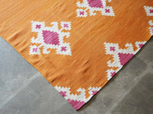 画像をギャラリービューアに読み込む, Danish Design The Rug Company Goodweave Orange Carpet Geometric Pattern オレンジカーペット 幾何学模様 北欧デザイン ラグの角
