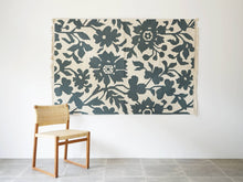 画像をギャラリービューアに読み込む, Rug Company and Goodweave Wool Carpet デンマーク製ラグ カーペット 北欧デザイン 草花模様 グリーン ホワイト フリンジ付きとBM61

