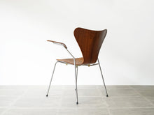 画像をギャラリービューアに読み込む, Arne Jacobsen “Seven Chair” Model 3207
