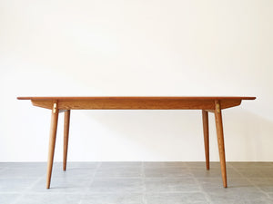 Hans J. Wegner（ハンスJ.ウェグナー）JH750 ダイニングテーブル