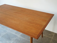 画像をギャラリービューアに読み込む, Hans J Wegner Johannes Hansen JH750 ハンス ウェグナー ヨハネスハンセン ダイニングテーブル 天板の木目
