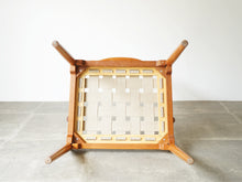画像をギャラリービューアに読み込む, Hans J Wegner The China Chair Model 4283 Fritz Hansen ハンス ウェグナー チャイナチェア  フリッツハンセン 北欧ヴィンテージ ダイニングチェアの裏面
