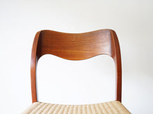画像をギャラリービューアに読み込む, Niels O Møller Model71chair JLモラー  ニールスOモラー  チークとペーパーコードの椅子の彫刻的なカーブが特徴の背もたれ
