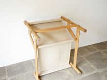画像をギャラリービューアに読み込む, Danish design Easy chair with canvas デンマークデザイン キャンバス生地張り  北欧ヴィンテージ イージチェアの裏面
