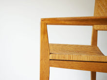 画像をギャラリービューアに読み込む, Peter Hvidt Orla Mølgaard-Nielsen Model 350 Søborg Møbelピーター ビッツ オルラ ムルガード ニールセン モデル350 アームチェアの肘掛けとフレーム
