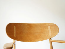 画像をギャラリービューアに読み込む, Hans J Wegner CH22 Carl Hansen＆Søn ハンス ウェグナー カールハンセン オーク革張り イージチェア アームチェアの背もたれ

