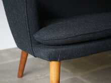 画像をギャラリービューアに読み込む, Hans J. Wegner “AP20” Sofa
