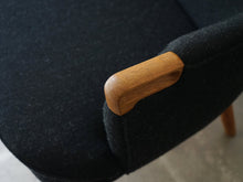 画像をギャラリービューアに読み込む, Hans J. Wegner “AP20” Sofa
