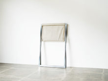 画像をギャラリービューアに読み込む, Poul Kjærholm PK91 E Kold Christensen EKC ポール ケアホルム E コルド クリステンセン ヴィンテージ品 スツールの折り畳んだ様子
