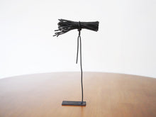 画像をギャラリービューアに読み込む, Line Composition Kondoオリジナル Atelier27製 スチール製 幾何学的な構成のオブジェ
