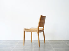画像をギャラリービューアに読み込む, ハンスJウェグナー 籐の椅子 HansJWgner JH504 Chair 椅子の側面
