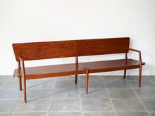 画像をギャラリービューアに読み込む, フリッツハンセン1940〜1950年代ビンテージのベンチ Fritz Hansen wood vintage Bench 木製の長椅子 ベンチの左上から
