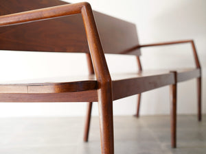 フリッツハンセン1940〜1950年代ビンテージのベンチ Fritz Hansen wood vintage Bench 木製の長椅子 ベンチの肘掛けの角度が面白い